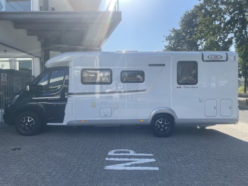 LMC Cruiser T 722 QUEEN BED+REAR LOUNGE LEVELING SYSTEM AUTOMATIC photo: 10
