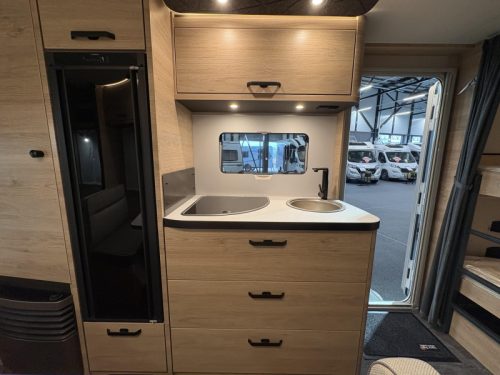 Weinsberg CaraOne Edition HOT 480 QDK bunk bed / transverse bed photo: 12