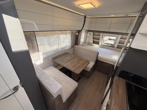 Hobby Excellent Edition 490 KMF Very complete caravan! photo: 2