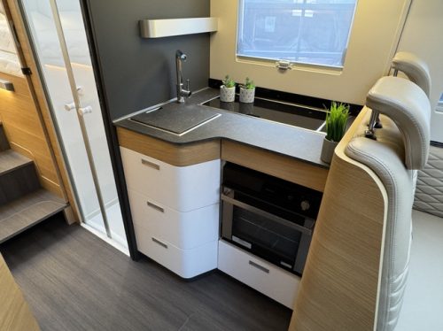 Adria Sonic 700 SL Plus 180 hp AUTOMATIC 9-Speed Euro6 Fiat Ducato 8 Maxi **Single beds/4 seats/4+1 berths/4400 kg/Solar photo: 10