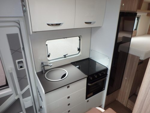 B&uuml;rstner Limited T 690 G  foto: 14