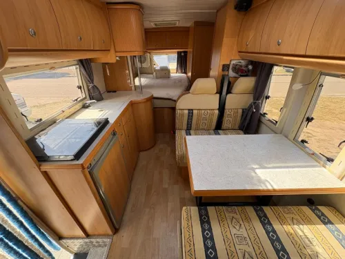 Hobby 600 2.8 JTD FaceToFace,Fixed bed,Awning  photo: 16