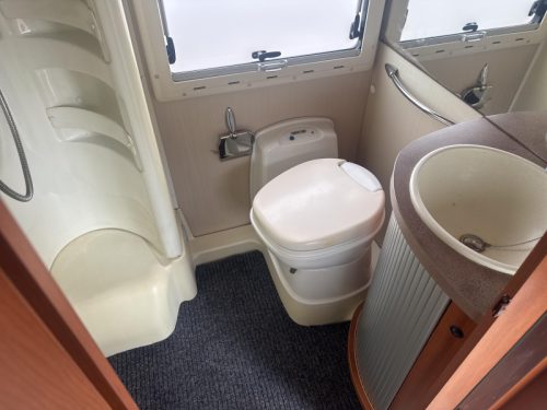 Chausson Welcome 95 single beds photo: 9