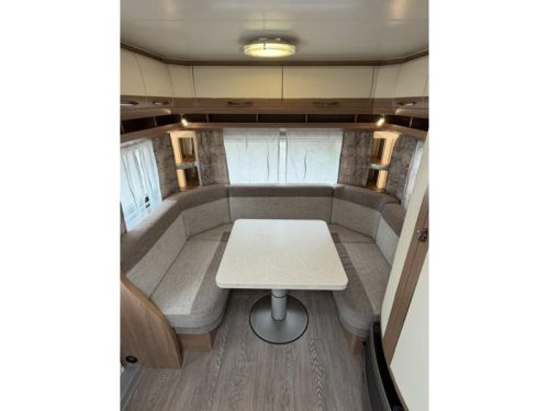 Hobby De Luxe 540 UFF Incl. Mover and Airco photo: 19