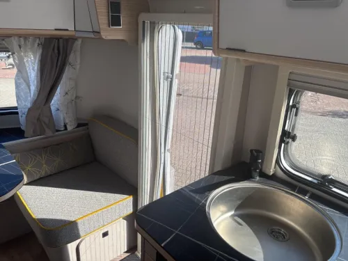 Eriba Touring 542 Nugget Gold incl. mover  photo: 11