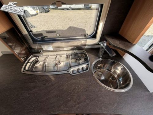 Knaus Sudwind Silver Selection 460 EU Single beds 1st owner photo: 5