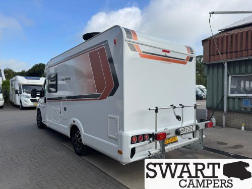 Weinsberg CaraCompact 600 MF Edition [pepper], French bed 140 hp Manual transmission photo: 4