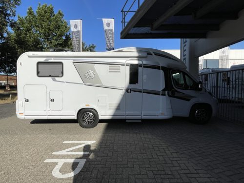 Knaus Sky Wave 60 Years SINGLE BEDS 9-SPEED AUTOMATIC photo: 4