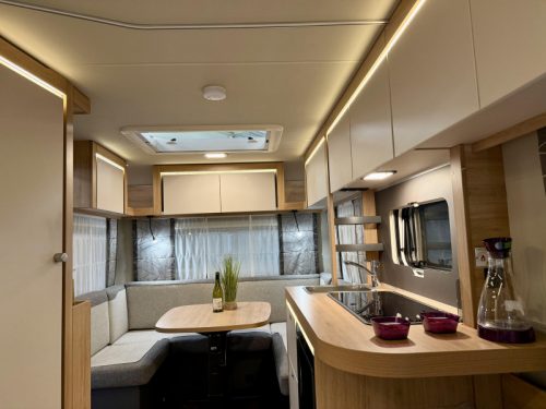 Knaus Sport 450 FU Action Model photo: 10