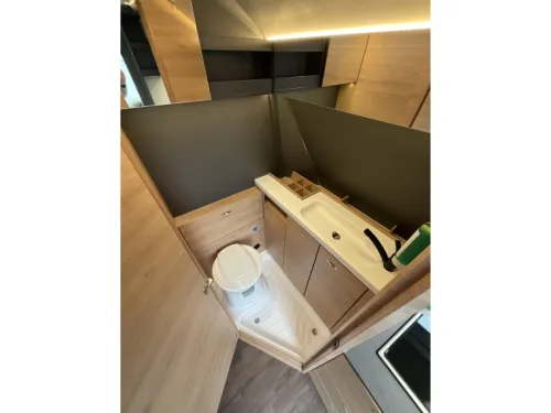 Knaus Yaseo 340 PX COMPACT-FREE MOVER photo: 10