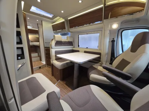 Adria Matrix M 670 SL , 5x Gurte/Schlafpl&auml;tze Foto: 7