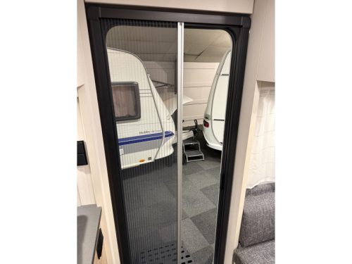 Dethleffs Camper 460 EL 2 BETTEN SITZ AUS VERMIETUNG Foto: 19