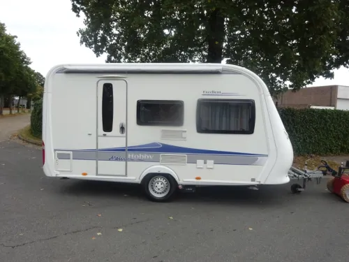 Hobby Excellent 400 SF  foto: 2