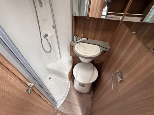 Weinsberg CaraCompact Pepper 600 Edition Camas Individuales 19 foto: 12