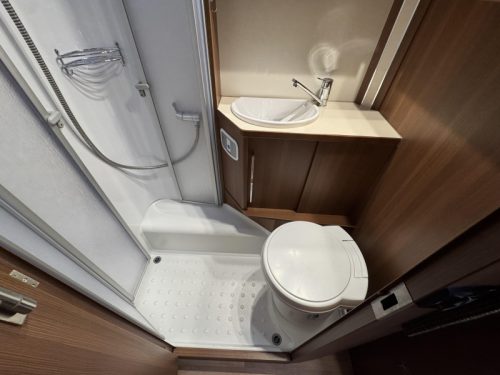 LMC Cruiser Passion 663 G Spring beds - 7 Meter photo: 16