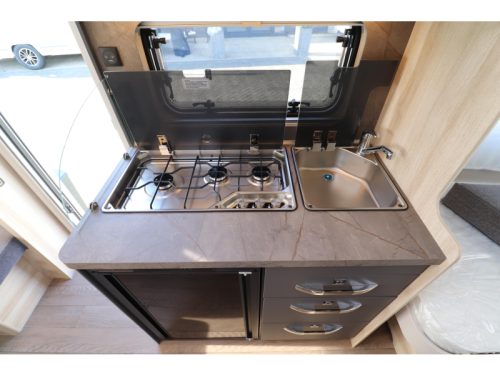 Hobby De Luxe 460 LU MODEL 2027 - 761  photo: 13