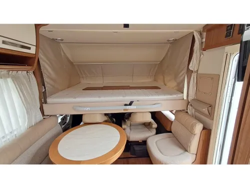 Hymer B 588 Airco / single beds/ E&P  photo: 15