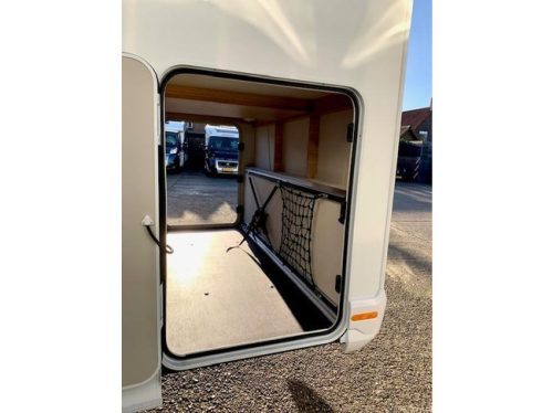 Knaus 2027 LIVE i700 MEG New &amp; all EXTRAS! photo: 15