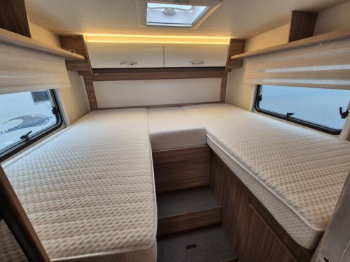 B&uuml;rstner Limited T 690 G Enkele bedden 2024  foto: 17
