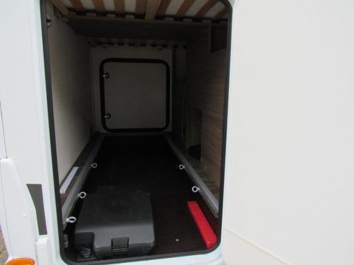 Carado V337 Pro Black Semi-integrated Single Beds  bj2024 photo: 7