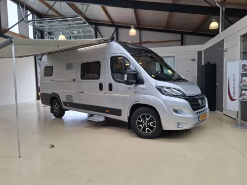 Rapido Dreamer D68 640 140PK Enkele Bedden Solar