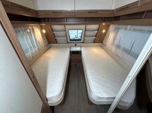 Hobby De Luxe 495 UL IC Silverline photo: 4