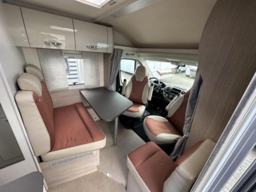 B&uuml;rstner Nexxo Van T 690 G LENGTE BEDDEN + 3.650 KG. photo: 6