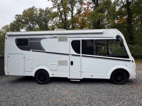 Fiat Ducato Hymer Carado I338 2.3 Single beds Pop-top roof Air conditioning photo: 3