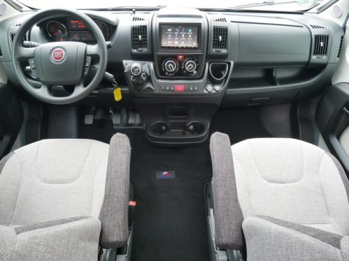 Knaus Boxstar 540, 5.40 Meter Kastenwagen, Anh&auml;ngerkupplung Foto: 3