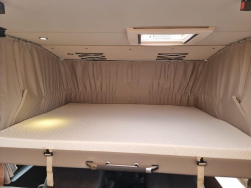 Weinsberg CaraCore 650 MF Automaat | Franz&ouml;sisches Bett Foto: 12
