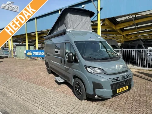 Hymer Free 600 Querbett und Hubdach/Bett Foto: 0