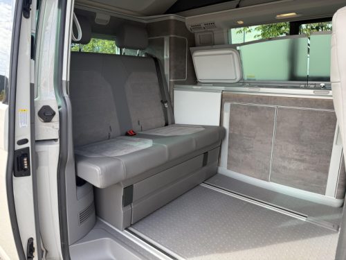 Volkswagen T6.1 California Ocean 2023 65,000KM 4X4 204HP photo: 6
