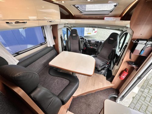 LMC Passion T 663 G 2000&euro; d'options suppl&eacute;mentaires gratuites photo : 4