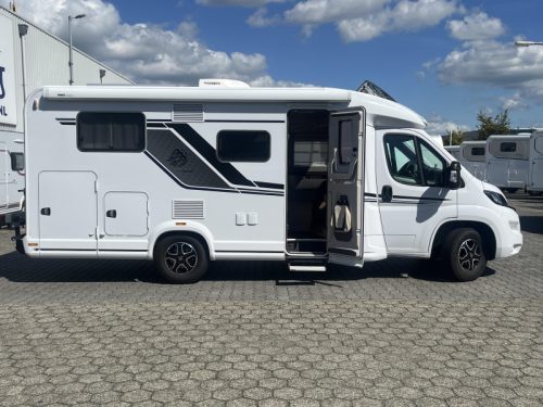 Knaus Sky TI 650 MEG Platinum Selection - Roof air conditioning - Solar panel  photo: 20
