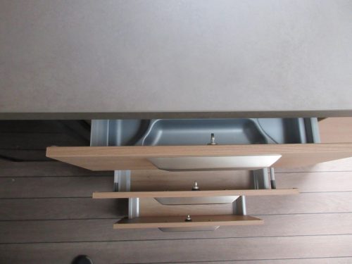 Knaus Sudwind Black Selection 420 QD COMPACT AND LARGE KITCHEN! photo: 10