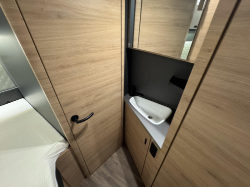 Knaus L!ve Ti 650 MF foto: 15