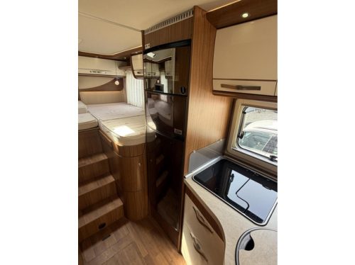 Hymer B 588 Automatic Single Beds Pop-top roof 2X Air conditioning Inverter Solar panel photo: 19