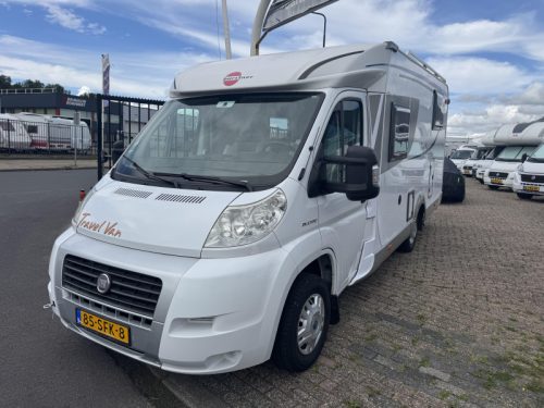 B&uuml;rstner Travel Van T 620 Single beds Air conditioning photo: 2
