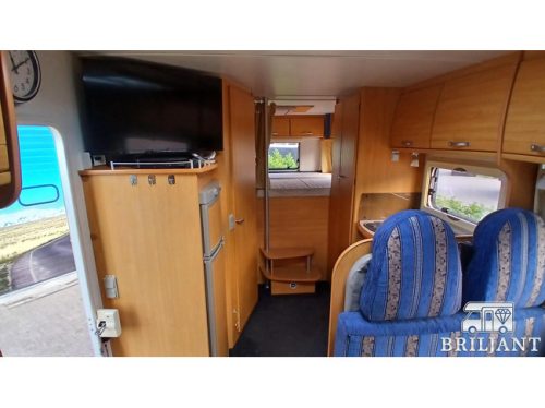 LMC LIBERTY 688 TI AUTOMAAT/Querbett Foto: 8