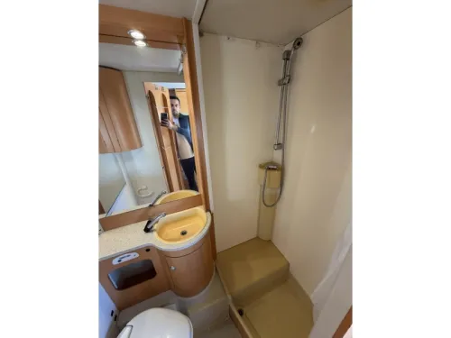 Hymer Classic Lit superpos&eacute; photo : 14