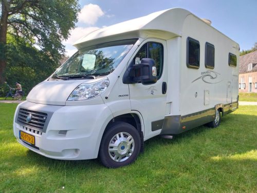 Rimor Europeo starter Motorhome single beds photo: 13