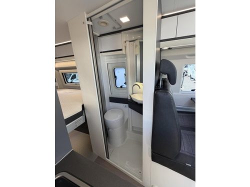 Adria Twin Supreme 640 SGX 9T Automatic Solar Panel Lithium Maxxfan photo: 21