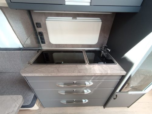 Hobby De Luxe 460 UFe Foto: 11