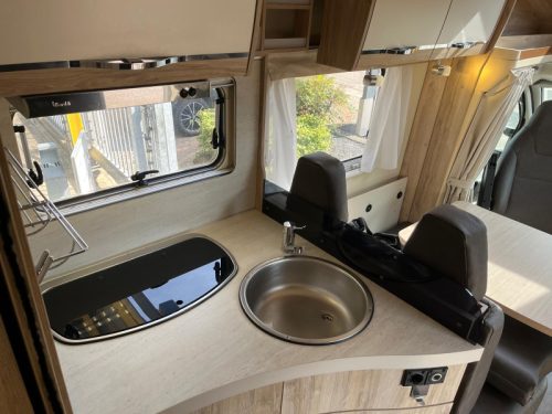 Eura Mobil Profila RS 720 QB QUEENSBED + HUBDACH Foto: 8