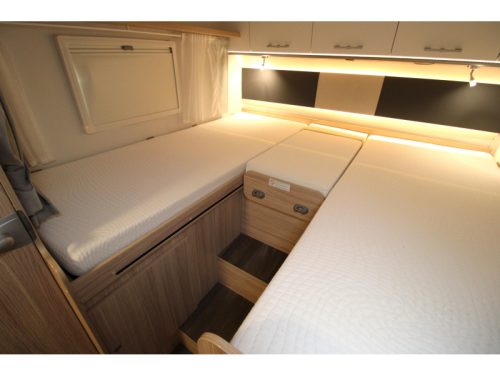 Sunlight T 68 Adventure Edition Single Beds / Drop-down bed photo: 11