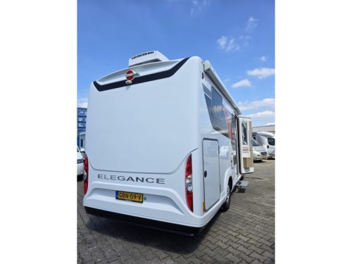 B&uuml;rstner Elegance 695 G Queensbed FULLY LOADED 2017 photo: 3