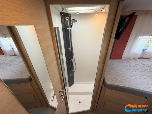 Rapido 666 F Single beds | Automatic photo: 15