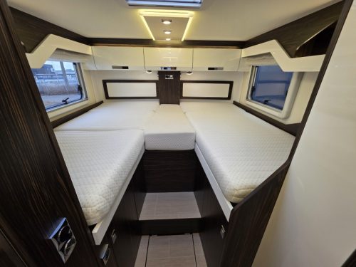 B&uuml;rstner Elegance 728 G Foto: 11