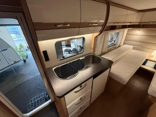 LMC Musica 490 E 2 BETTEN RUNDSITZGRUPPE RANGIERHILFE TOP Foto: 11