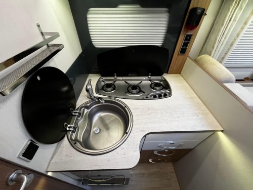 Pilote P 740 C Queensbed, Camper photo: 8